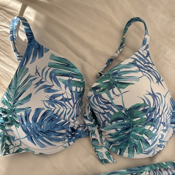 NWOT La Vien en Rose 2 piece Bikini - Picture 2 of 6
